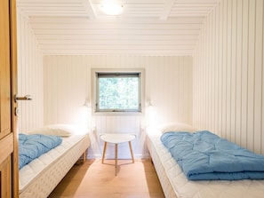 3 bedrooms, individually furnished - 5 Person Holiday Home on a Holiday Park in Nørre Nebel (Norre Nebel)