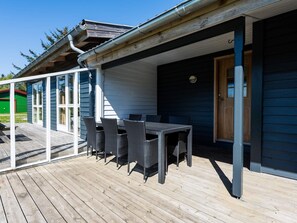 Balcony - 8 Person Holiday Home on a Holiday Park in Løkken (Lokken)