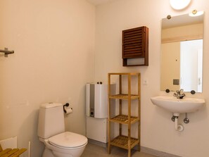 Shower - 8 Person Holiday Home on a Holiday Park in Løkken (Lokken)