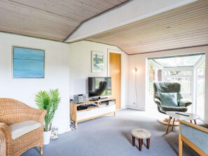 Living area - Secluded Pine Tree Cottage-by Traum (Blavand)