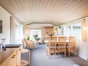 House | Dining - Secluded Pine Tree Cottage-by Traum (Blavand)