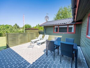 House | Outdoor dining
