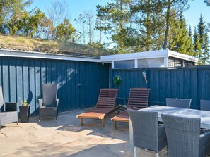 Balcony - 6 Person Holiday Home on a Holiday Park in Blokhus (Blokhus)