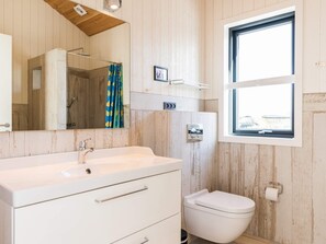 Shower - 8 Person Holiday Home on a Holiday Park in Blokhus (Blokhus)