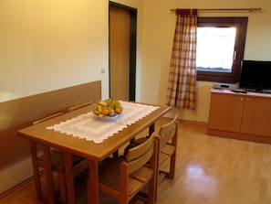 Dining - Lovely Holiday Home in St.michael im Lungau With Balcony (Sankt Michael im Lungau)