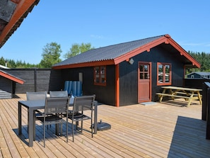 Balcony - 8 Person Holiday Home on a Holiday Park in Blokhus (Blokhus)