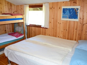4 bedrooms, individually furnished - 8 Person Holiday Home on a Holiday Park in Blokhus (Blokhus)