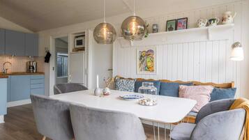 House | Dining