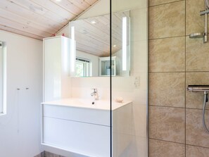 Shower - 6 Person Holiday Home on a Holiday Park in Blokhus (Blokhus)