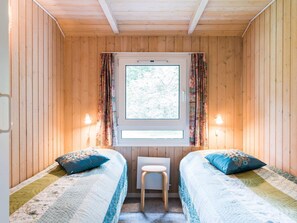 3 bedrooms, individually furnished - 6 Person Holiday Home on a Holiday Park in Saltum (Saltum)