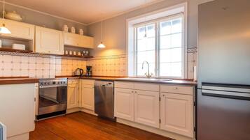 House | Private kitchen | High chair