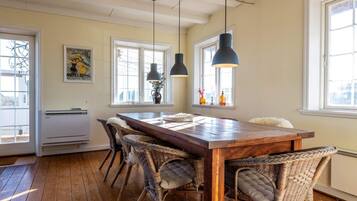 House | Dining