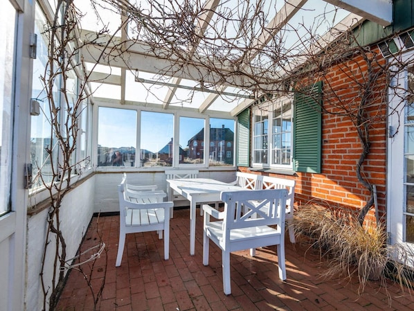 House | Dining