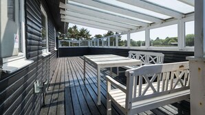Rumah | Tempat makan outdoor