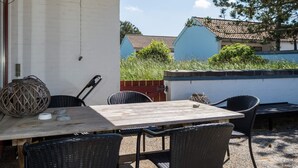 Exterior - 6 Person Holiday Home on a Holiday Park in Pandrup (Pandrup)