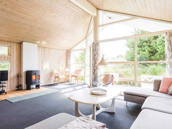 House | Interior - Serene Retreat in Henne By-by Traum (Henne)