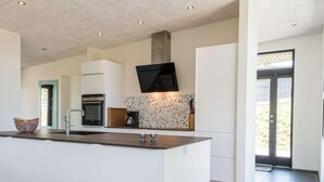 House | Private kitchen - 6 Person Holiday Home in Fano (Fano)