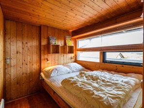 3 bedrooms