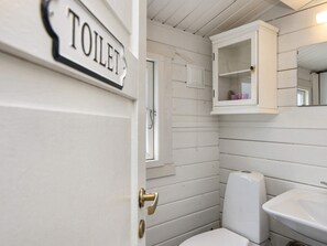 House | Bathroom - 5 Person Holiday Home in Fano (Fano)