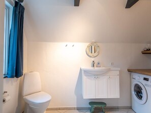 Bathroom - 4 Person Holiday Home in Fano (Fano)