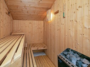Sauna - 6 Person Holiday Home in Løkken (Lokken)