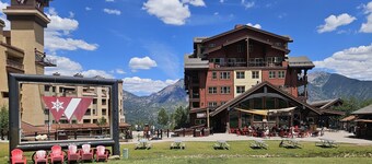 Sunny Slope (Kendall #545) | Affordable - Ski Resort Amenities - Elevator