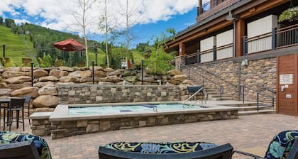 Sunny Slope (Kendall #545) | Affordable - Ski Resort Amenities - Elevator
