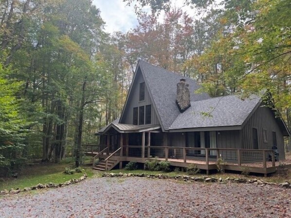 Exterior - This completely renovated Canaan Valley chalet offers it all, and more! (Canaan Valley)