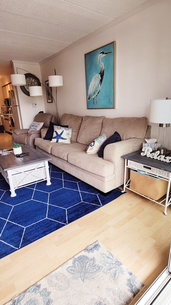 Sandy Jack's On 80th, 1 Bedroom. Steps To The Beach And Pool! Stocked! - Maryland (State)