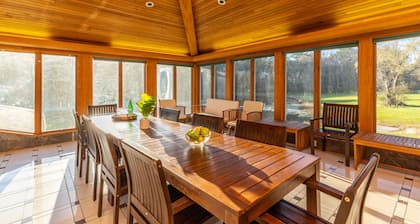 Private Indoor Pool - Hot Tub - 2 Fishing Ponds - 33 Acres