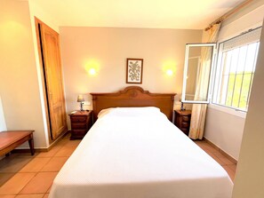 1 chambre, fer et planche à repasser, Wi-Fi gratuit