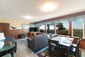 TV, fireplace - Beachfront! Walk the short path to the Beach, or enjoy the waves from the Deck (Rockaway Beach)