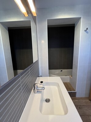 أحواض استحمام، مناشف