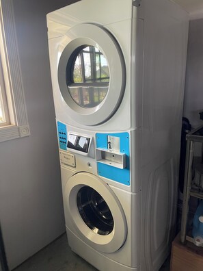 Interior - Rancho's Private Oasis (Rancho Cucamonga)