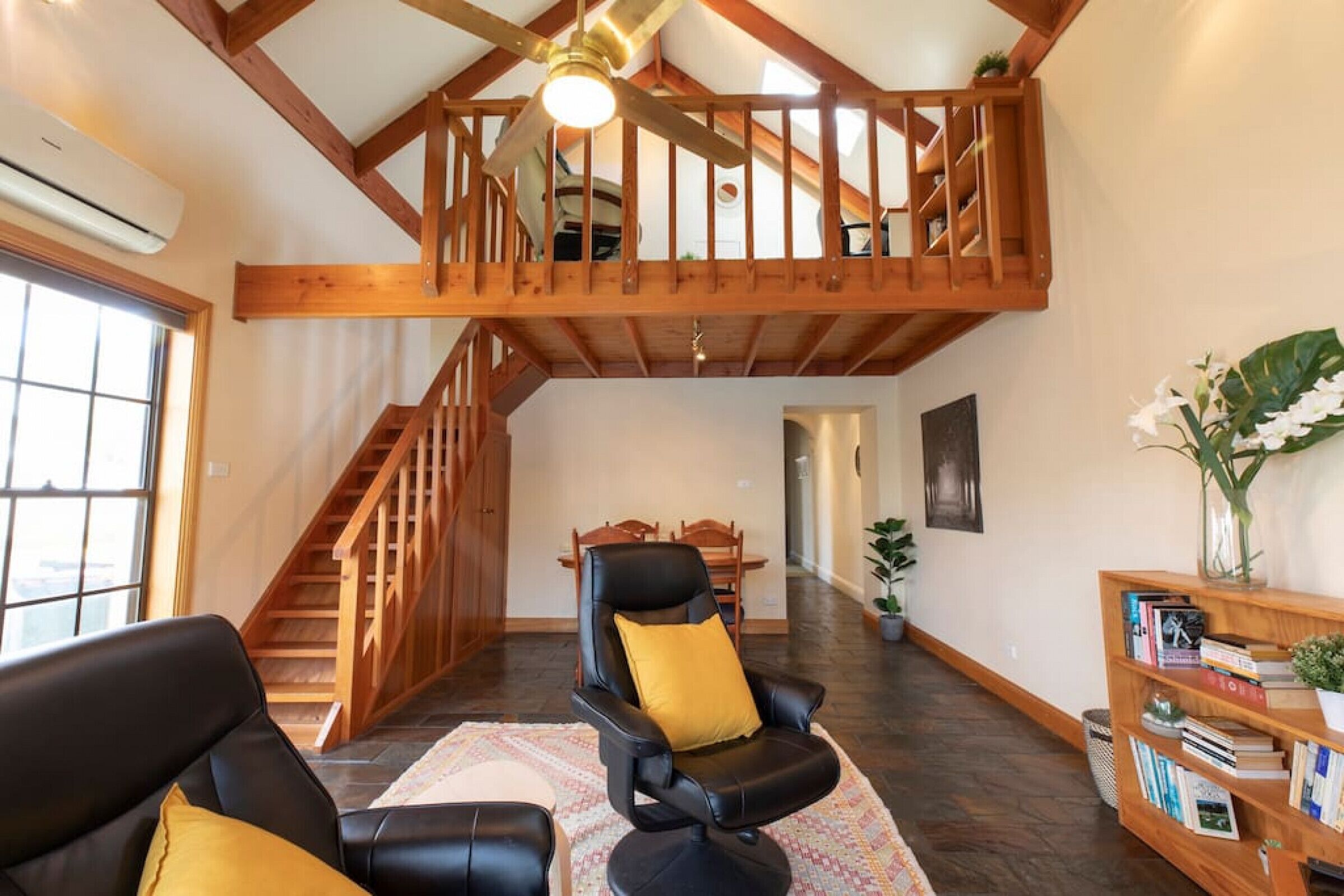 Glenelg Sth · Circa 1890's Cottage Style Living★Sleeps 4★Free Wifi★Near Beach★Glenelg South