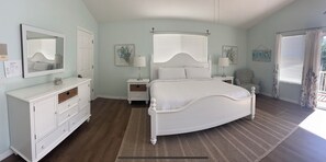 4 bedrooms, desk, iron/ironing board, travel crib