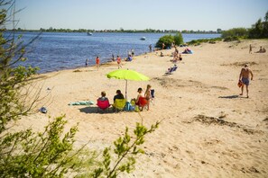 Vlak bij het strand