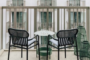 Locke Studio with Balcony | Balcony
