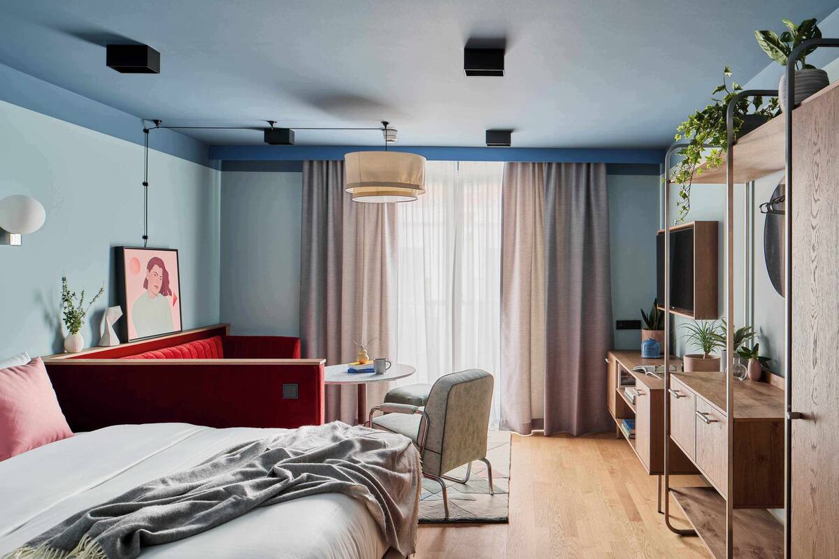 Locke Studio | In-room safe, desk, laptop workspace, blackout drapes