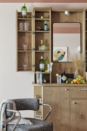 Ludwig Suite | Cocina privada | Frigorífico, microondas, placa de cocina y lavavajillas