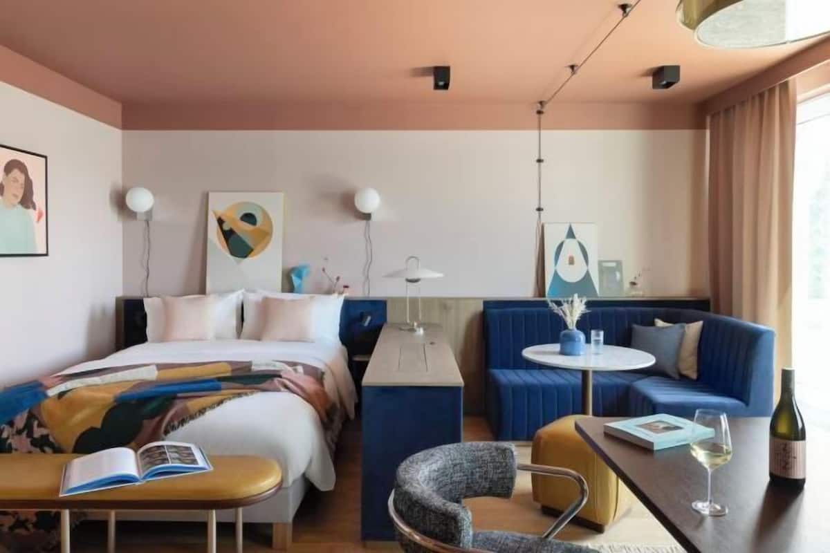 1 bedroom, in-room safe, desk, laptop workspace
