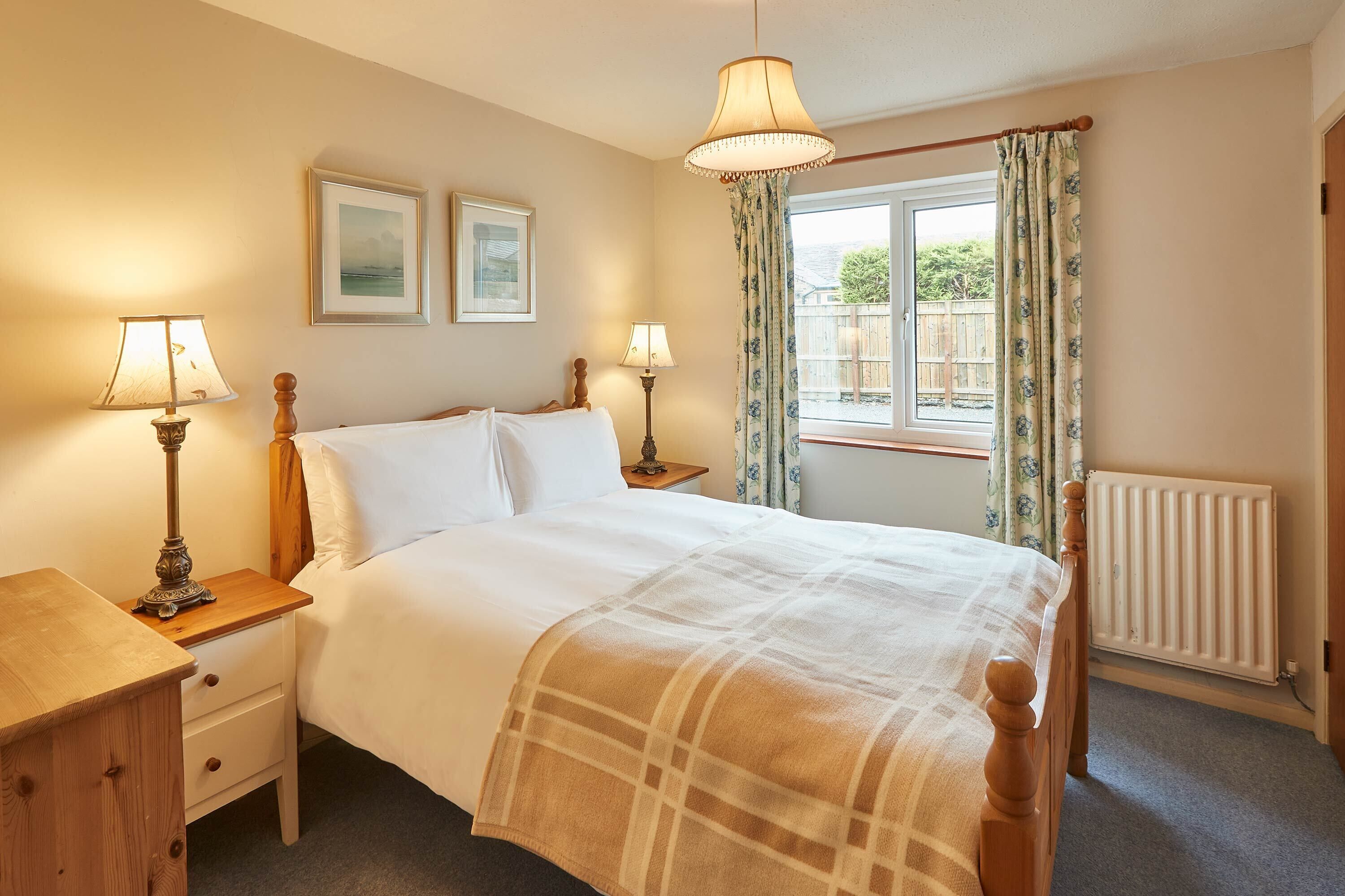 House | Premium bedding, individually decorated, individually furnished