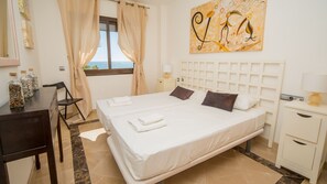 2 soverom, strykejern/-brett, wi-fi (inkludert) og sengetøy