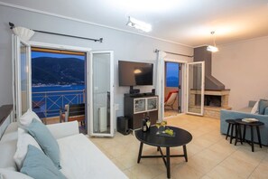 Smart TV, fireplace, video games, DVD player