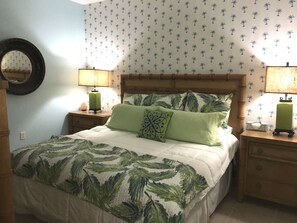 2 bedrooms, desk, free WiFi, bed sheets