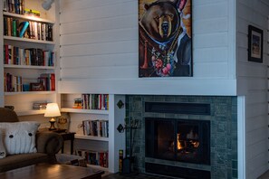 Interior - Bluff Condo 4014 - Elkhorn Amenities & Incredible Mountain Views (Sun Valley)