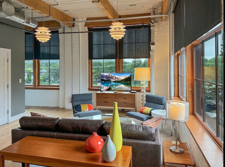 Joey's Place - A Modern Sophisticated Industrial Open Space Loft - Rochester, NY