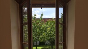 2 soverom, reiseseng for barn, wi-fi (inkludert) og sengetøy
