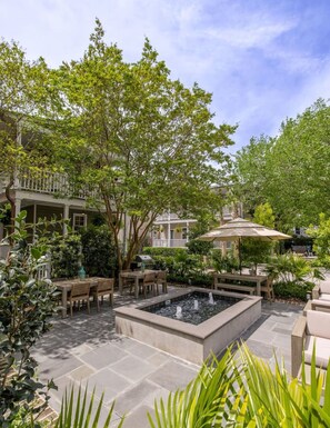 Outdoor dining - M3 at Saint Philip Square, One Block to King, Cozy Haven Perfect for Groups (Charleston)