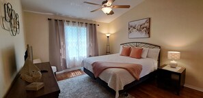 3 makuuhuonetta, silitysrauta/-lauta, Wi-Fi, vuodevaatteet